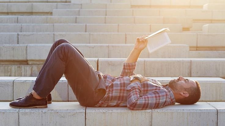 MAXAY MUHIIM U TAHAY IN AAD WAX AKHRISO?